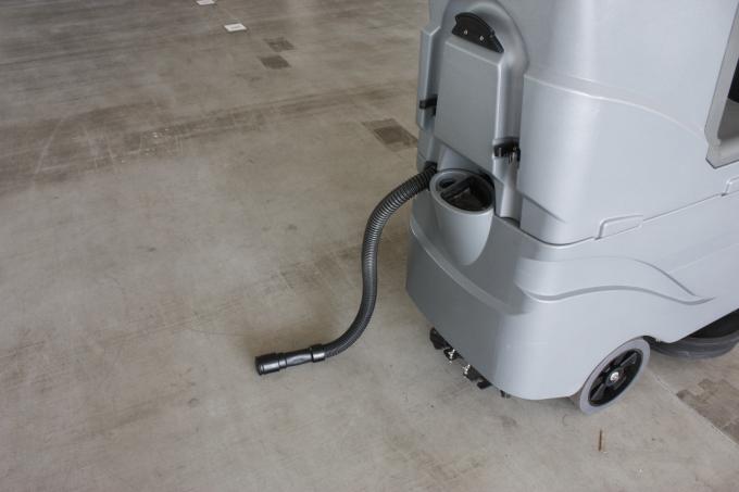 Loại pin Đi xe trên sàn Máy sấy chà sàn sử dụng trên sàn cứng lớn hơn 0