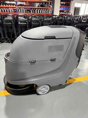 Máy rửa sàn FS20W có sức mạnh làm sạch cao hơn cho việc làm sạch quy mô lớn trong không gian thương mại